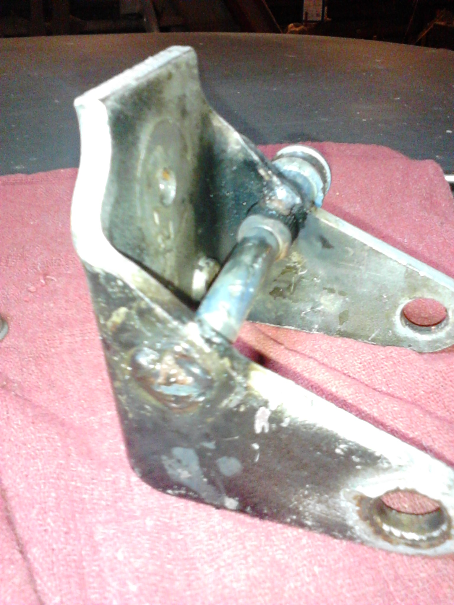 Hinge roller -repaired.jpg