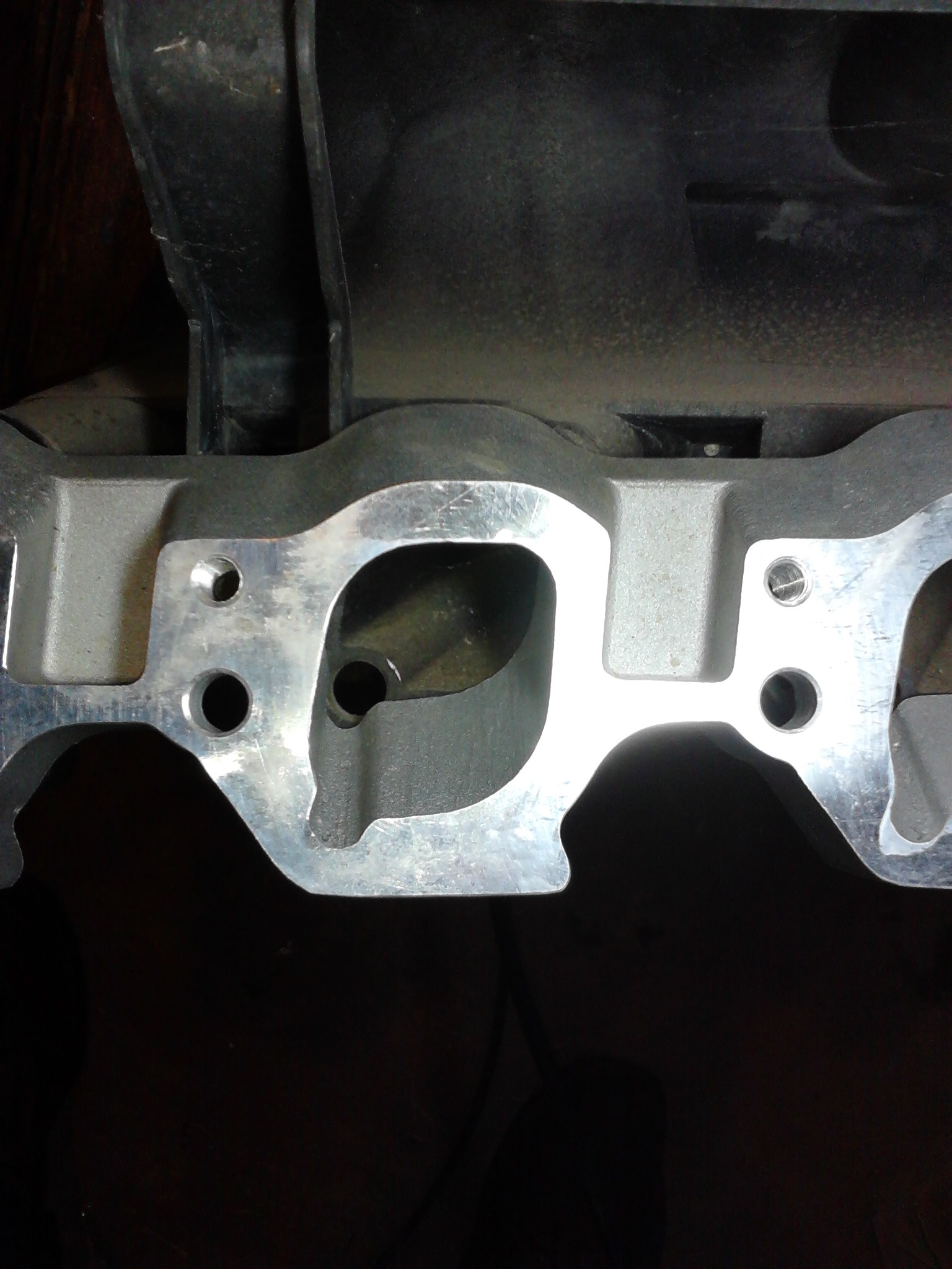 Intake spacer - manifold side 2.jpg