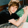 angry-pose-justin-bieber-10397285-200-200.jpg